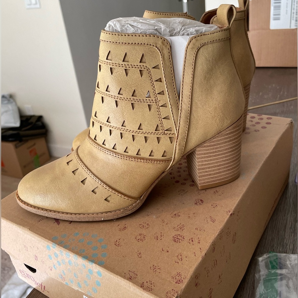 Never worn Eurosoft Sarita tan booties. Size 8.5/39.5. Boots winter shoes